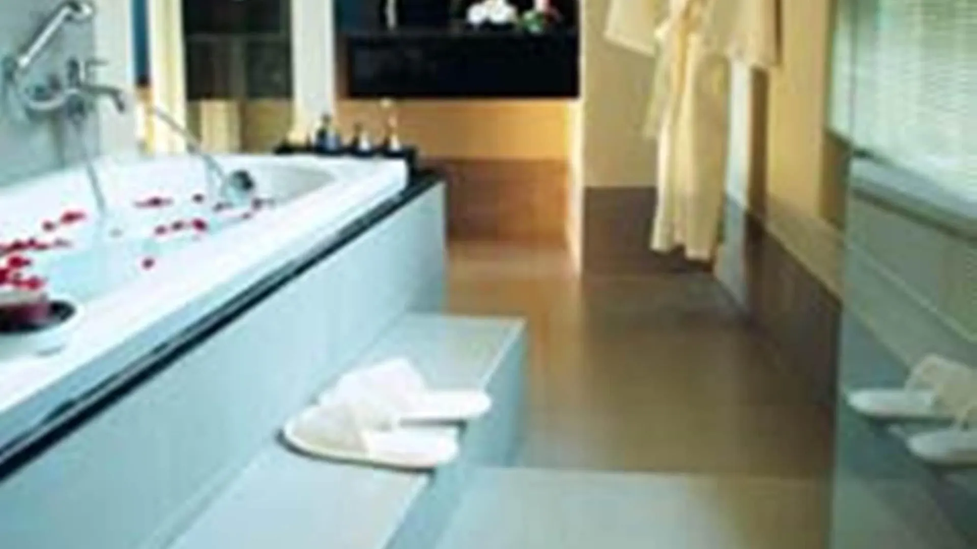 Maya Koh Lanta Resort تايلاند
