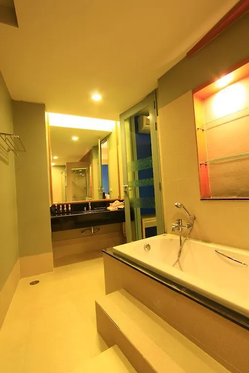 Maya Koh Lanta Resort