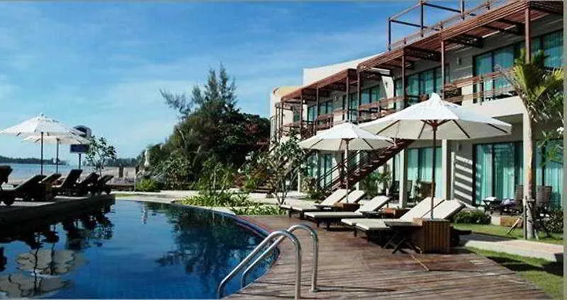 Maya Koh Lanta Resort 4*,