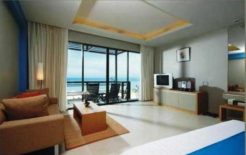 Maya Koh Lanta Resort